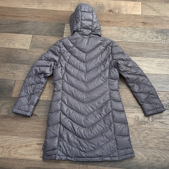 CALVIN KLEIN DOWN FEATHERED HOODED BUBBLE JACKET - Picture 5 of 6